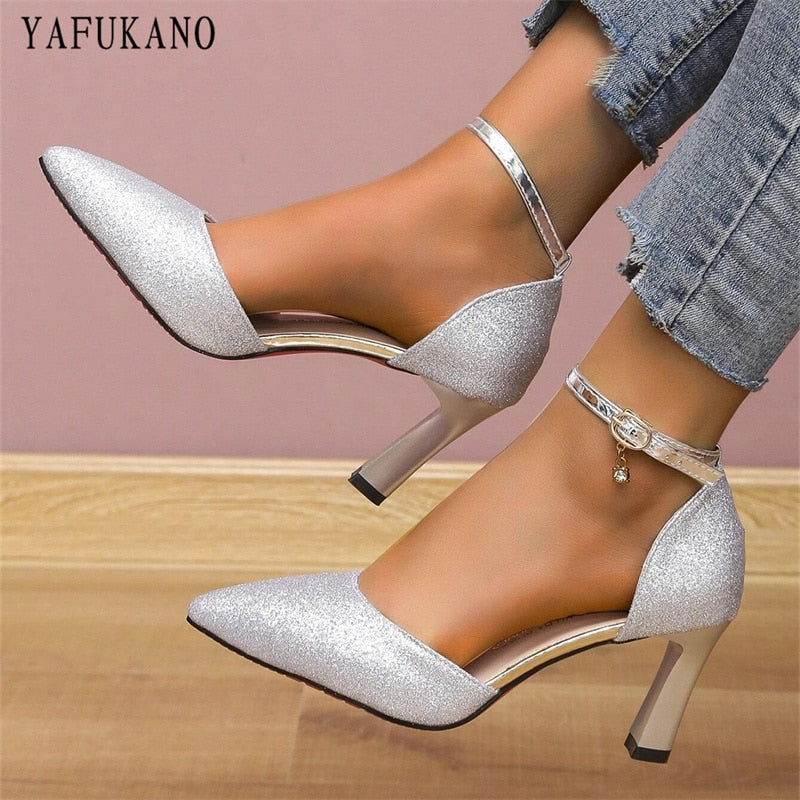 Charming Silver Rhinestone Lace Wedding Shoes 2024 4 cm Thick Heels Pointed  Toe Wedding Pumps High Heels